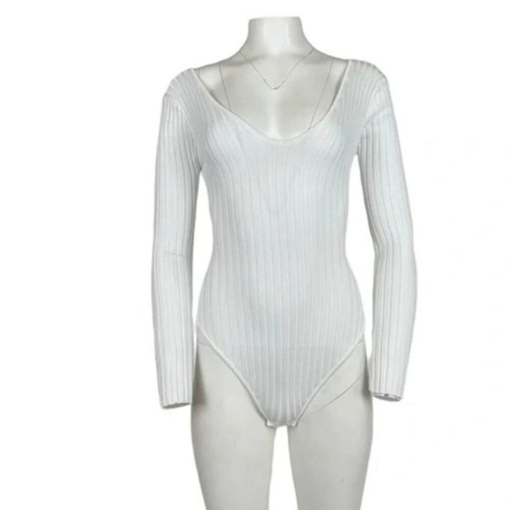 NWT White Ribbed V Neck Bodysuit Small - Picture 2 of 6